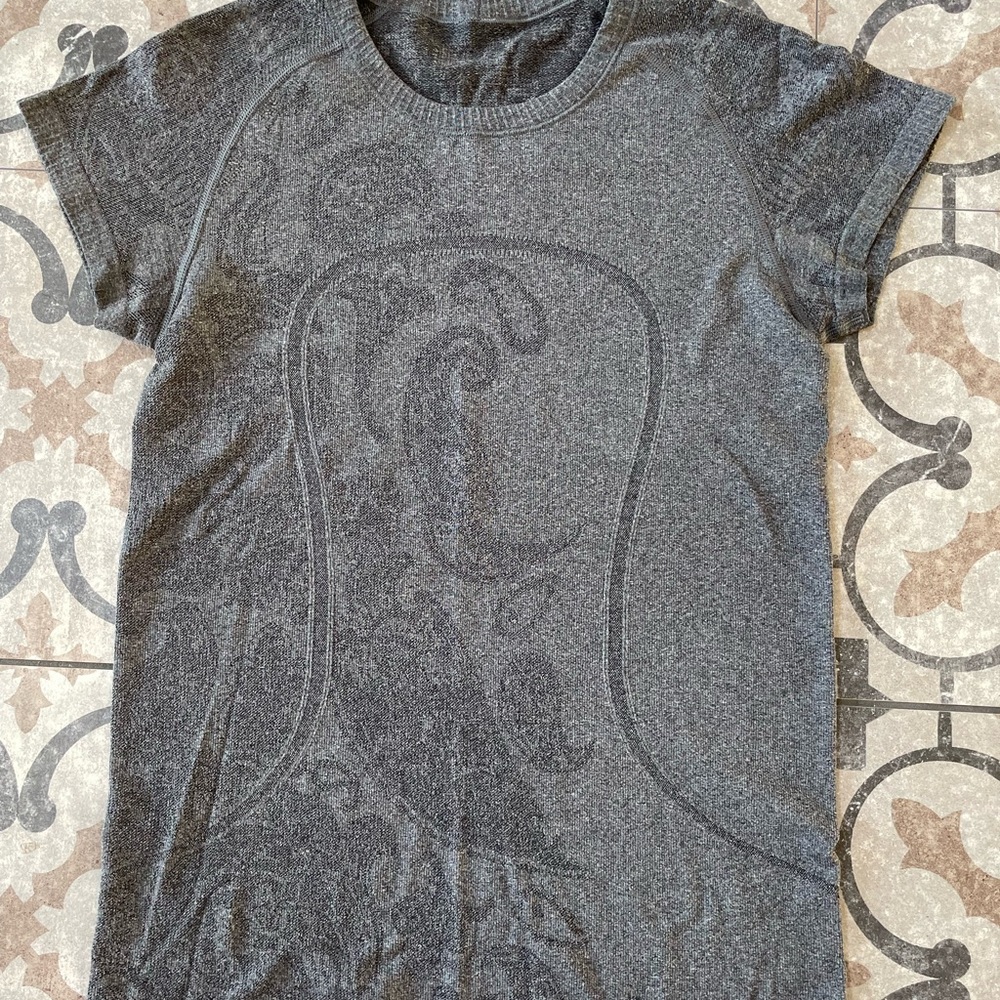lululemon swiftly - heathered black paisley